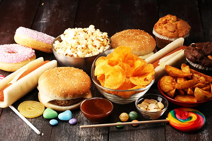 5 Jenis Makanan dan Minuman Pemicu Kanker Kolorektal yang Harus Dihindari