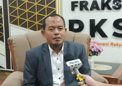 Riyono Distribusikan 138,5 Ton Benih Padi untuk Petani di Dapil Jatim VII