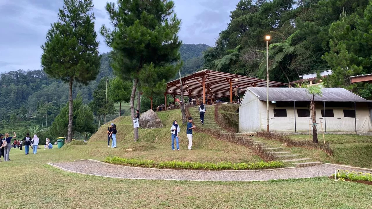 Humaira Cafe Puncak Mendadak Viral, Ini Faktor yang Menarik Perhatian Pengunjung