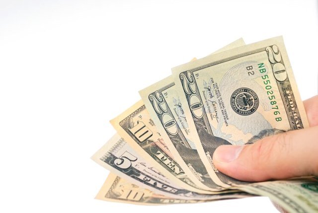 Nilai Dolar AS Turun Usai Pernyataan Powell Soal Renovasi Gedung Fed