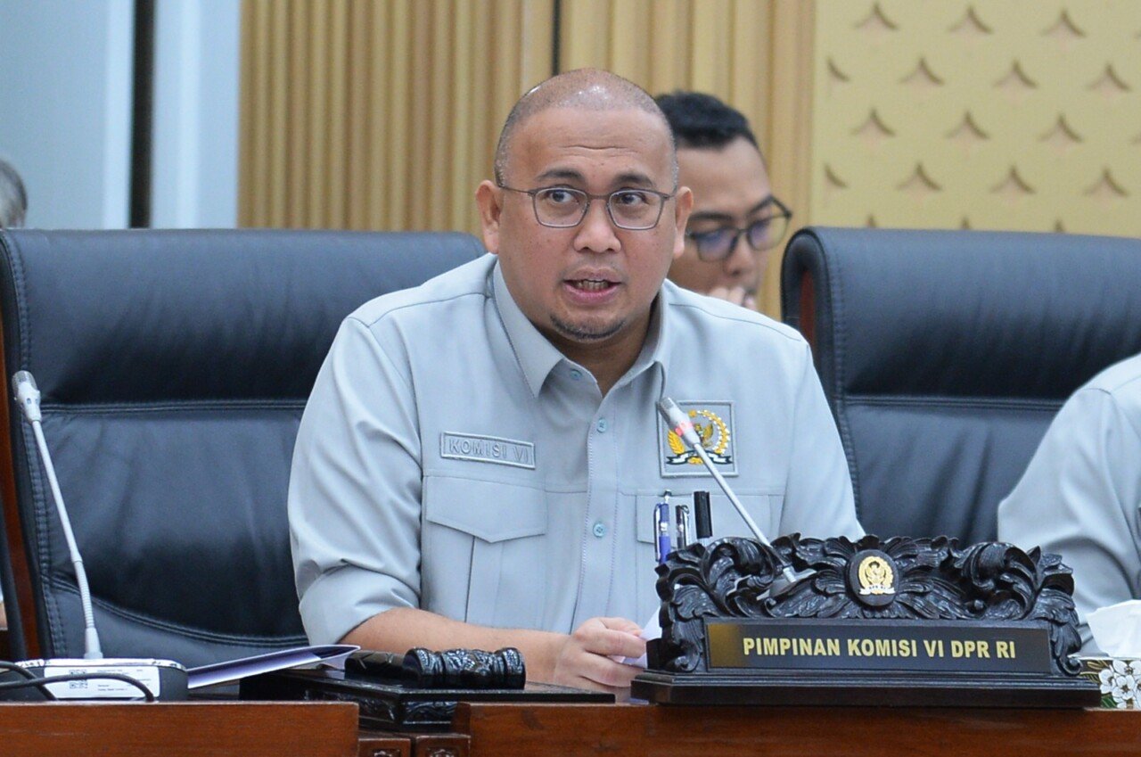 Dewan Perwakilan Rakyat Republik Indonesia Nilai Harga BBM Tak Naik Tunjukkan Kesiapan Prabowo Subianto Hadapi Gejolak Global