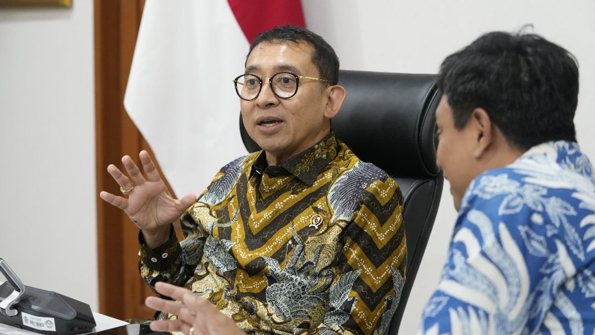 Menteri Kebudayaan Dorong Pengembangan dan Pelestarian Seni Sastra