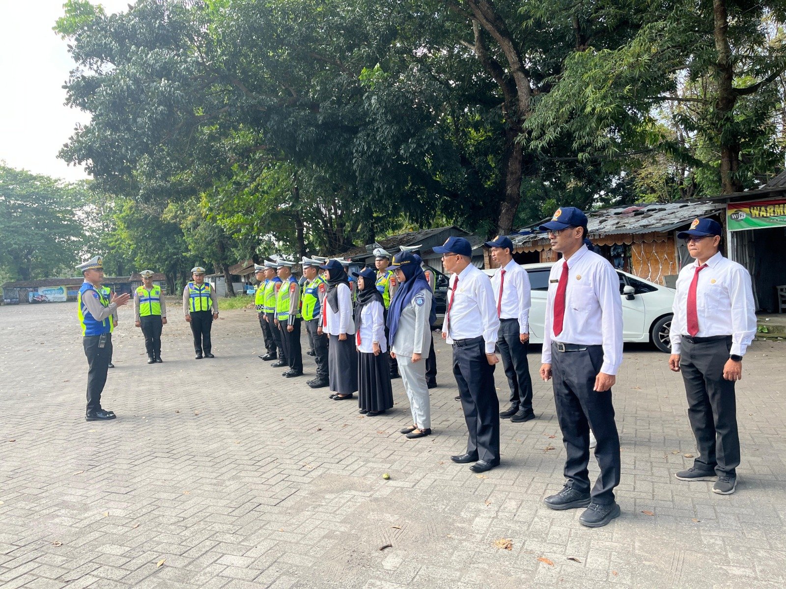 Tingkatkan Kepatuhan Pajak Kendaraan, Tim Samsat Sleman Gelar Operasi Gabungan di Monjali