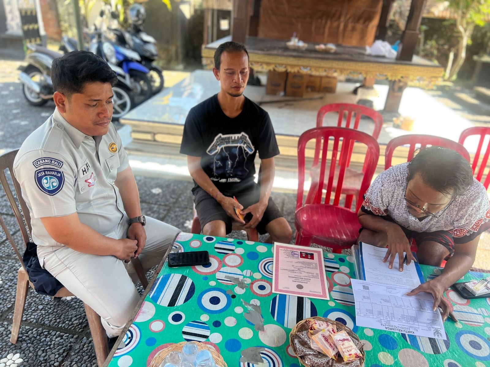 Jasa Raharja Bali Gerak Cepat Lakukan Survei Ahli Waris Korban Kecelakaan Lalu Lintas di Kerambitan